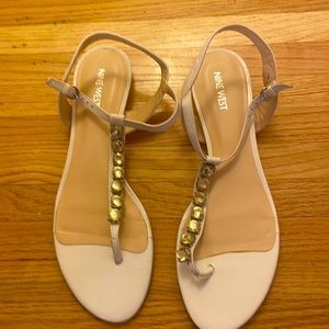 Brand new without box women’s Nine West white rhinestone flat sandals size 11